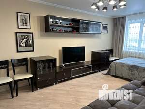 1-к квартира, посуточно, 42м2, 3/9 этаж