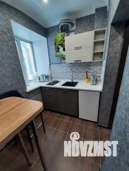 1-к квартира, посуточно, 43м2, 3/3 этаж