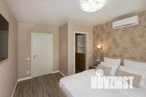 2-к квартира, посуточно, 71м2, 8/17 этаж