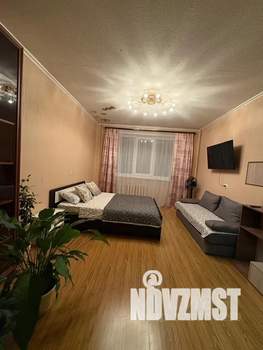 1-к квартира, посуточно, 37м2, 4/5 этаж