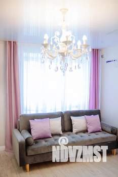 Студия квартира, посуточно, 30м2, 1/10 этаж