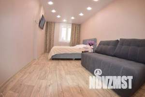 1-к квартира, посуточно, 45м2, 1/18 этаж