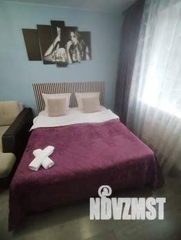 1-к квартира, посуточно, 35м2, 1/18 этаж