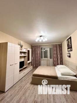 1-к квартира, посуточно, 37м2, 2/9 этаж