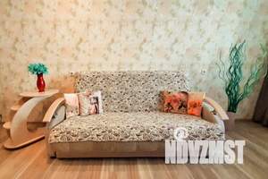 1-к квартира, посуточно, 43м2, 1/12 этаж