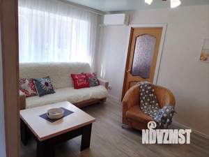 2-к квартира, посуточно, 40м2, 1/1 этаж