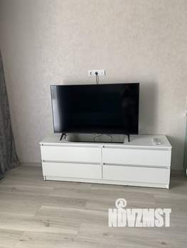 Студия квартира, на длительный срок, 35м2, 10/17 этаж