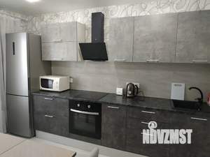 1-к квартира, посуточно, 42м2, 13/19 этаж