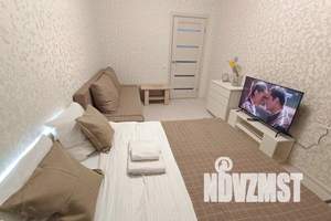 1-к квартира, посуточно, 33м2, 17/19 этаж