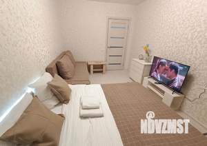 1-к квартира, посуточно, 37м2, 17/18 этаж