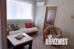 2-к квартира, посуточно, 42м2, 3/4 этаж