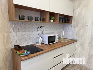 1-к квартира, посуточно, 44м2, 10/17 этаж