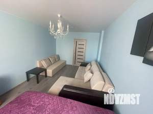 1-к квартира, посуточно, 35м2, 1/18 этаж