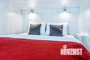 1-к квартира, посуточно, 14м2, 1/1 этаж