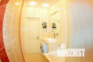 2-к квартира, посуточно, 45м2, 9/18 этаж