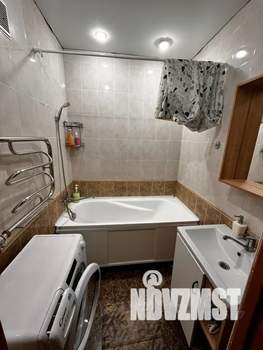 Студия квартира, посуточно, 42м2, 3/17 этаж