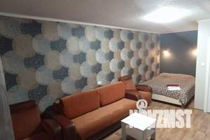 1-к квартира, посуточно, 40м2, 7/10 этаж