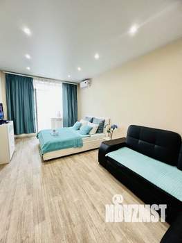 Студия квартира, посуточно, 60м2, 15/18 этаж