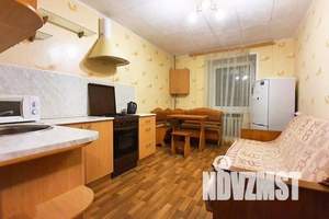 1-к квартира, посуточно, 60м2, 1/10 этаж