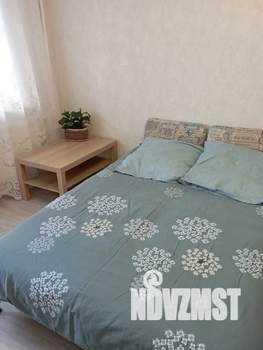 Студия квартира, посуточно, 28м2, 3/17 этаж