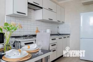 1-к квартира, посуточно, 50м2, 4/6 этаж