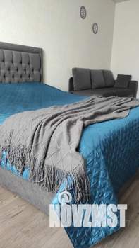 1-к квартира, посуточно, 49м2, 9/16 этаж