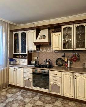 3-к квартира, на длительный срок, 102м2, 1/5 этаж