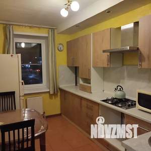 2-к квартира, посуточно, 47м2, 2/6 этаж