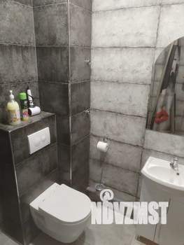 Студия квартира, посуточно, 25м2, 1/18 этаж