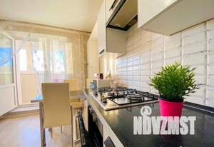 1-к квартира, посуточно, 50м2, 1/1 этаж