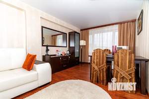 3-к квартира, посуточно, 51м2, 1/1 этаж
