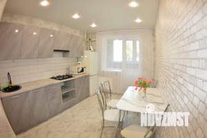 1-к квартира, посуточно, 65м2, 1/1 этаж