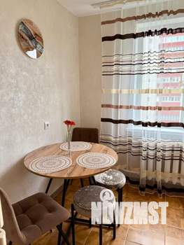 1-к квартира, посуточно, 38м2, 6/9 этаж