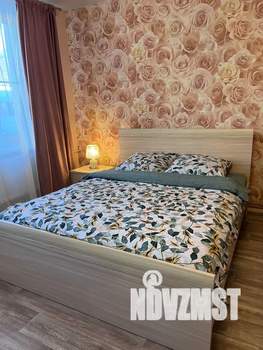 1-к квартира, посуточно, 36м2, 1/2 этаж