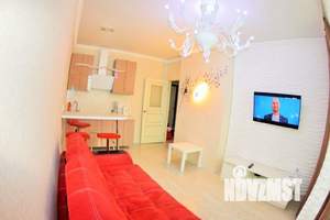 2-к квартира, посуточно, 45м2, 1/1 этаж