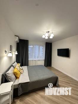 1-к квартира, посуточно, 40м2, 9/12 этаж