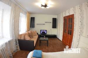 2-к квартира, посуточно, 65м2, 1/1 этаж