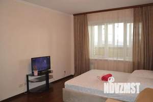 1-к квартира, посуточно, 40м2, 9/9 этаж