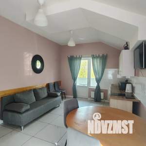 1-к квартира, посуточно, 60м2, 3/3 этаж