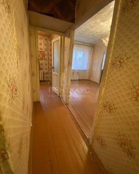 2-к квартира, вторичка, 42м2, 1/5 этаж