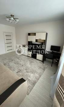 1-к квартира, вторичка, 42м2, 7/12 этаж