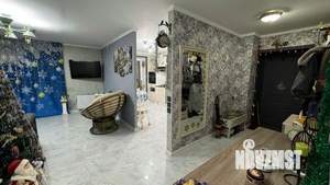 2-к квартира, вторичка, 60м2, 1/10 этаж