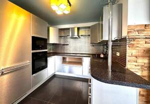 3-к квартира, вторичка, 98м2, 10/10 этаж