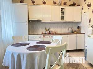 4-к квартира, вторичка, 128м2, 2/3 этаж