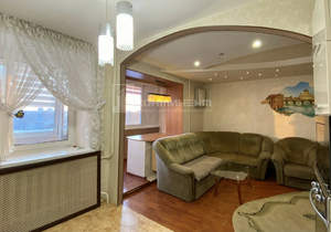 4-к квартира, вторичка, 74м2, 8/9 этаж