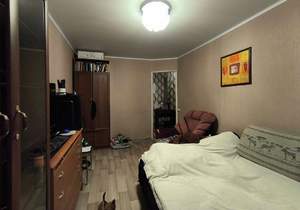 2-к квартира, вторичка, 40м2, 1/4 этаж