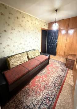 2-к квартира, вторичка, 54м2, 1/9 этаж