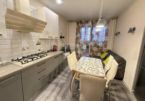 3-к квартира, вторичка, 98м2, 10/12 этаж