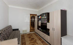2-к квартира, вторичка, 42м2, 1/3 этаж