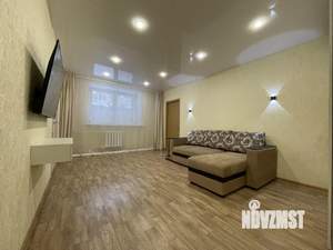 2-к квартира, вторичка, 54м2, 1/4 этаж